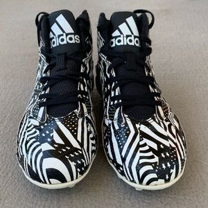 EUC Adidas men’s size 8 cleats